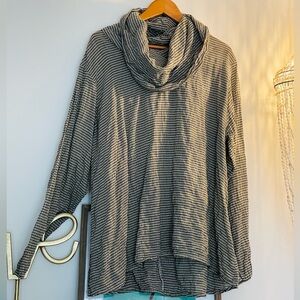 Cut Loose Cowl Neck Top Sz Med